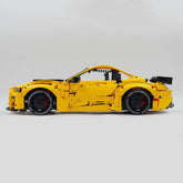 1: 8 Ford Shelby GT500, Yellow Customized Version (3400PCS)
